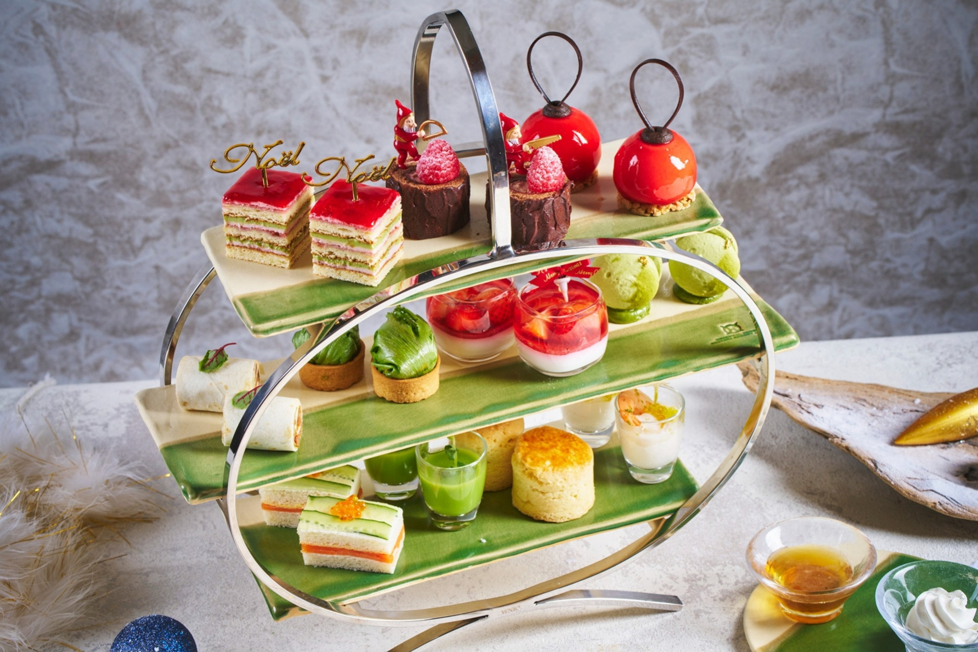 Christmas Edition Afternoon Tea Served on ARTIGIANO Pottery (Limited Collaboration)